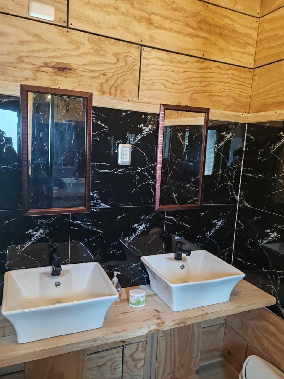 Cabana "Sur Patagonico" Puerto Natales Exteriör bild